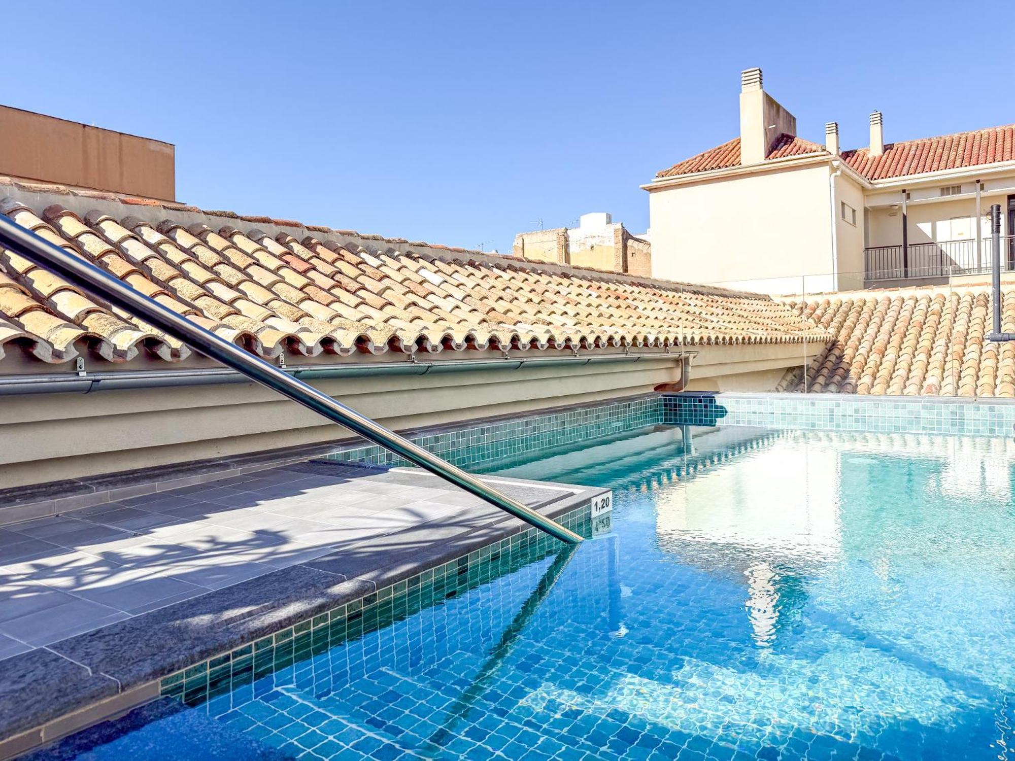 Coeo Hernan Ruiz Rooftop Pool Hostel Малага Экстерьер фото
