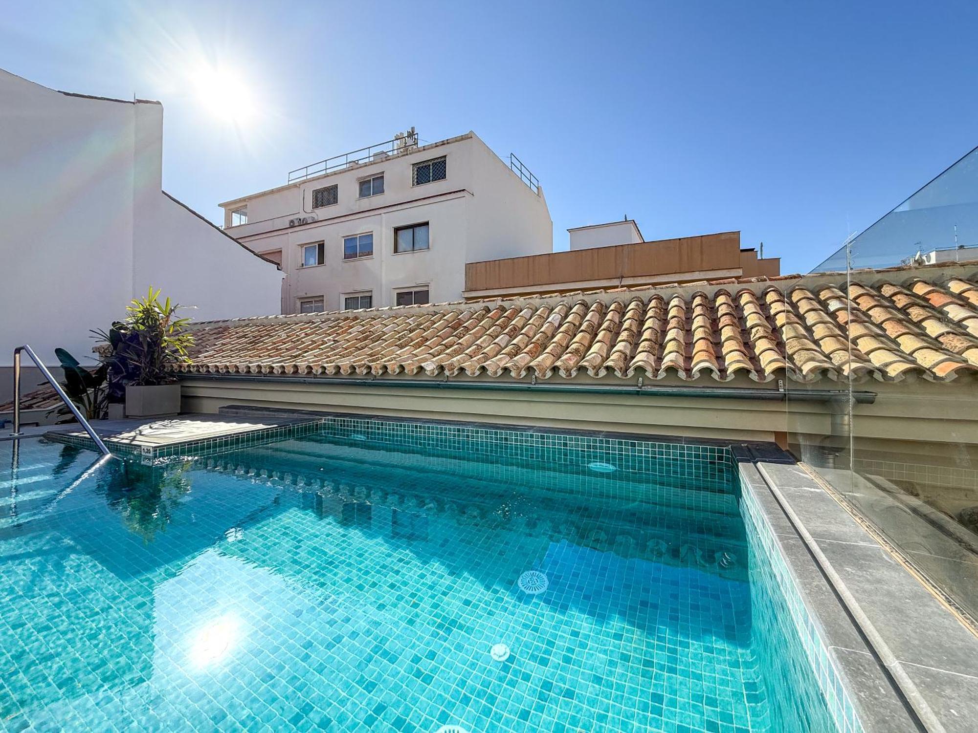 Coeo Hernan Ruiz Rooftop Pool Hostel Малага Экстерьер фото
