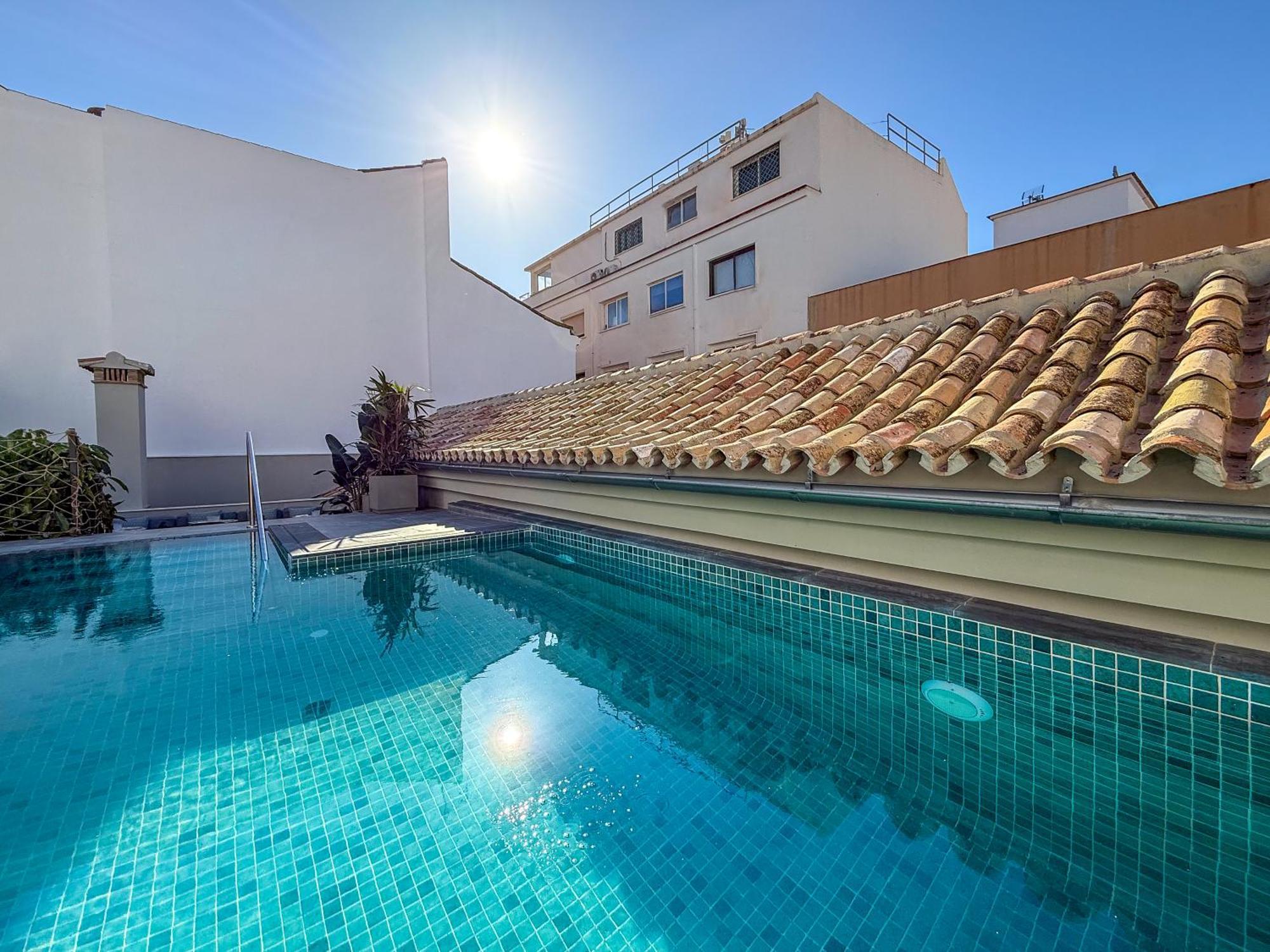 Coeo Hernan Ruiz Rooftop Pool Hostel Малага Экстерьер фото