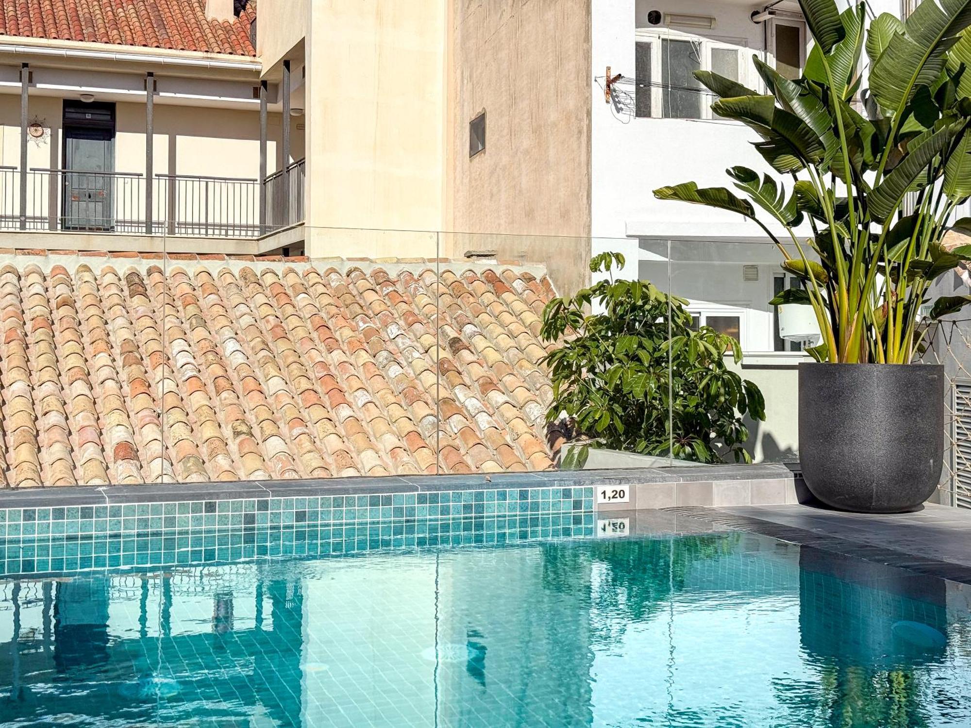 Coeo Hernan Ruiz Rooftop Pool Hostel Малага Экстерьер фото